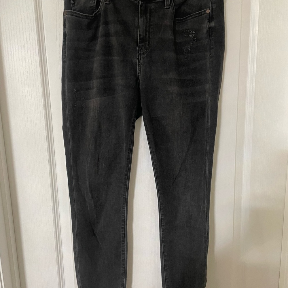 Judy Blue Charcoal Cropped Jeans